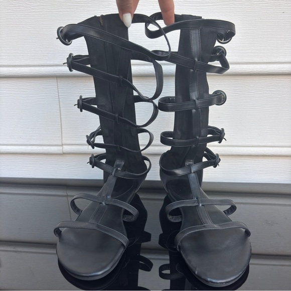 anufer Shoes - Black Gladiator Sandals Size 9 Anufer